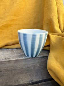 Ocean stripe cup (medium)